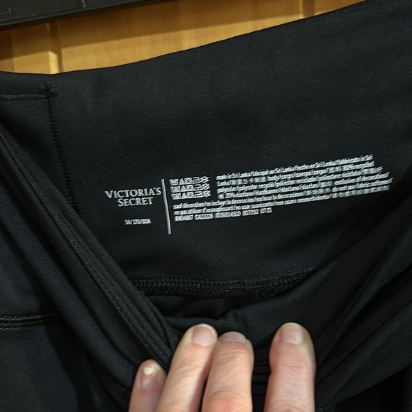 Victoria Secrets Leggings - Picture 3 of 4